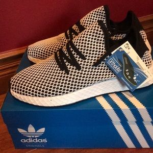 Mens New Adidas Deerupt Runner Shoes Oreo White